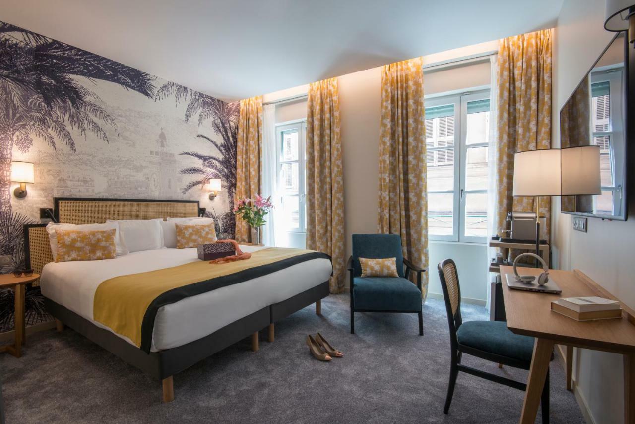 Mercure Marche Aux Fleurs Hotel