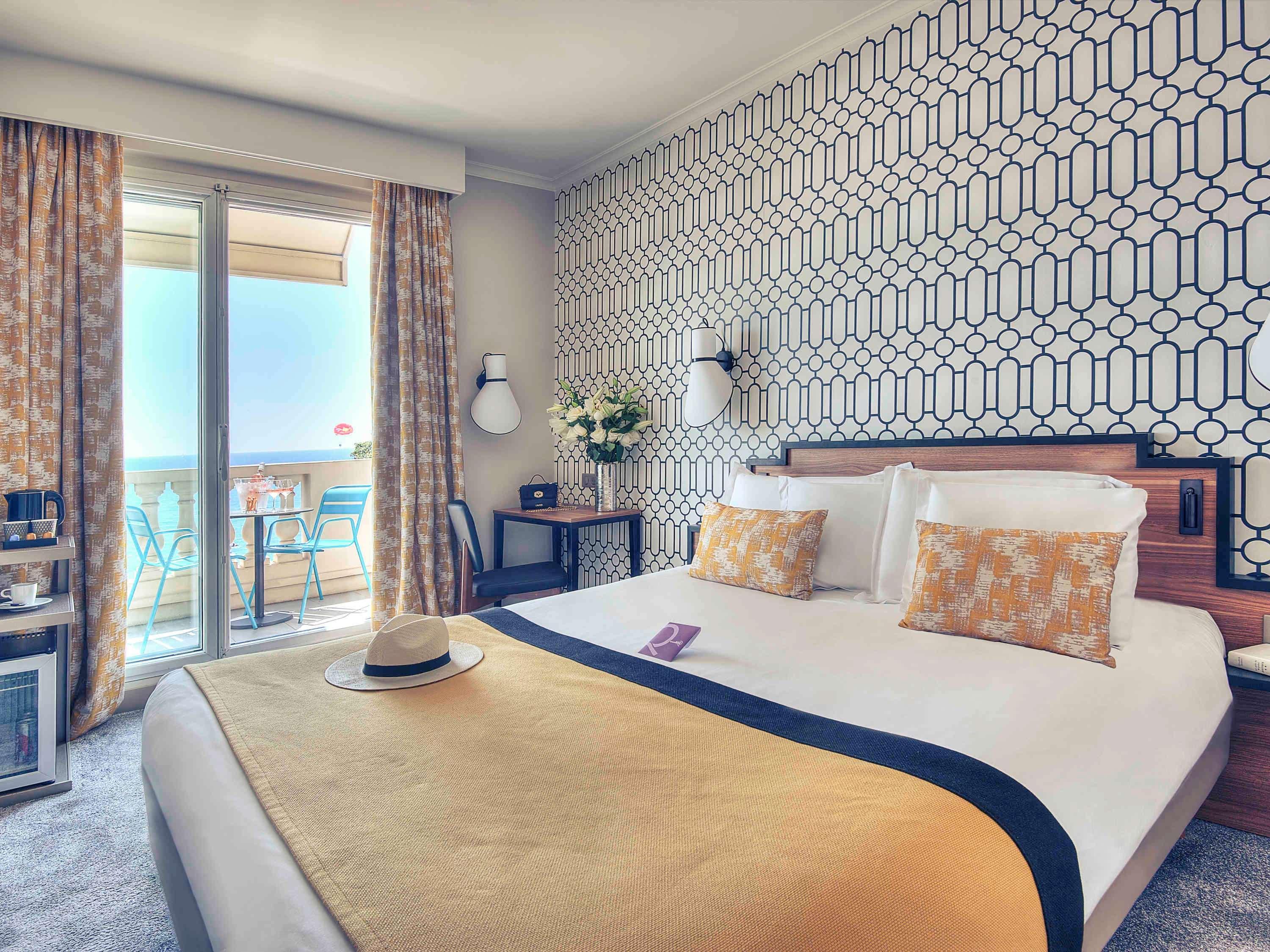 Hotell Mercure Marche Aux Fleurs 4*