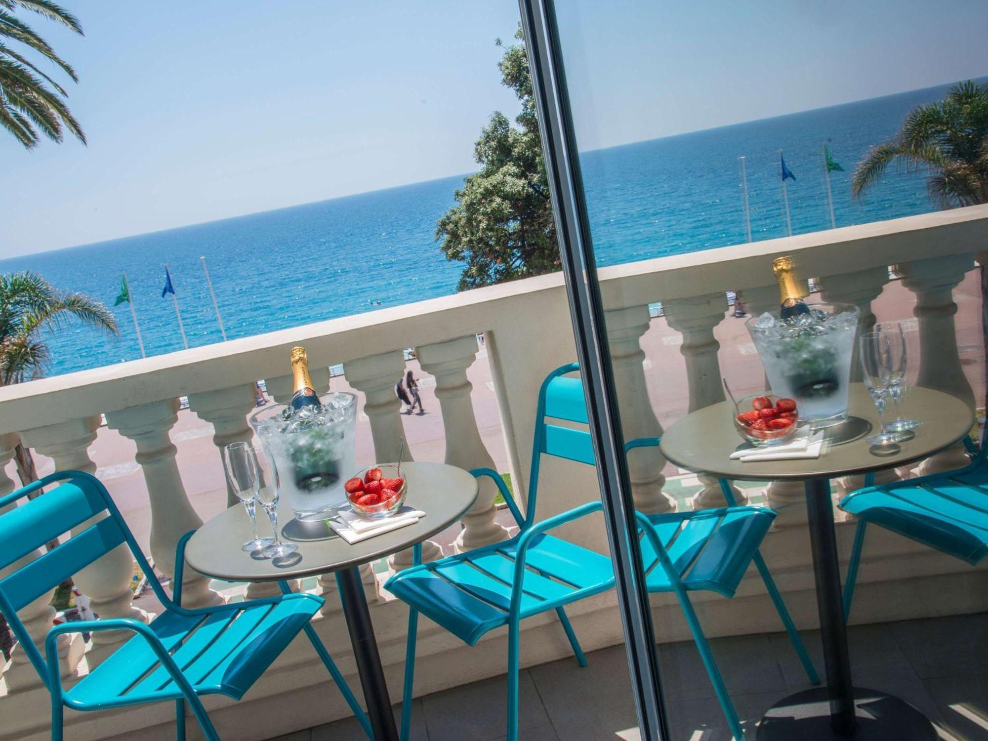 Hotell Mercure Marche Aux Fleurs 4*